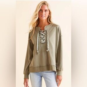 BKE Lace-Up pull over